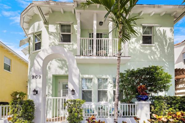 Village At Victoria Park, 909 N Victoria Park Rd, Fort Lauderdale, Florida 33304, image 1