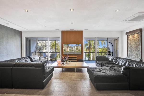 Devon At River Shores, 3000 NE 16th Ave #D406, Oakland Park, Florida 33334, image 1