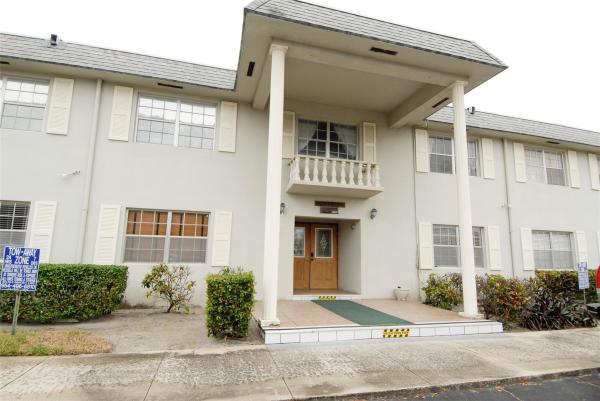 Mayfair Apartments, 1520 Mckinley St #113-E, Hollywood, Florida 33020, image 1