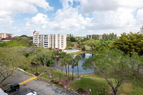 Environ 1, 6921 Environ Blvd #6T, Lauderhill, Florida 33319, image 1