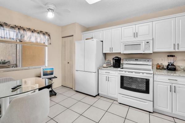 Weldon, 9537 Weldon Cir #I116, Tamarac, Florida 33321, image 1