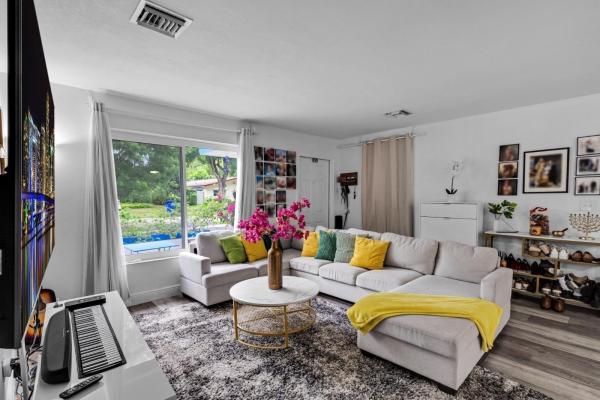 Lawn Acres, 315 S 57th Ave, Hollywood, Florida 33023, image 1