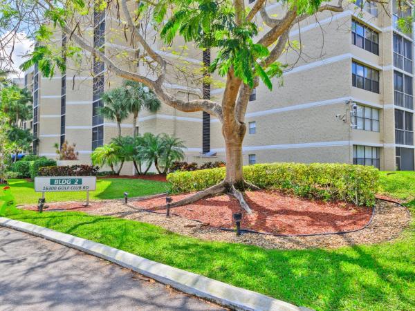 Country Club Village, 16300 Golf Club Rd #719, Weston, Florida 33326, image 1
