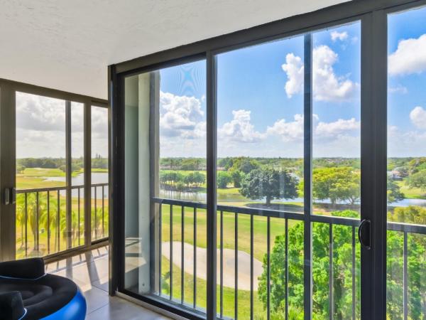 Country Club Village, 16300 Golf Club Rd #719, Weston, Florida 33326, image 1