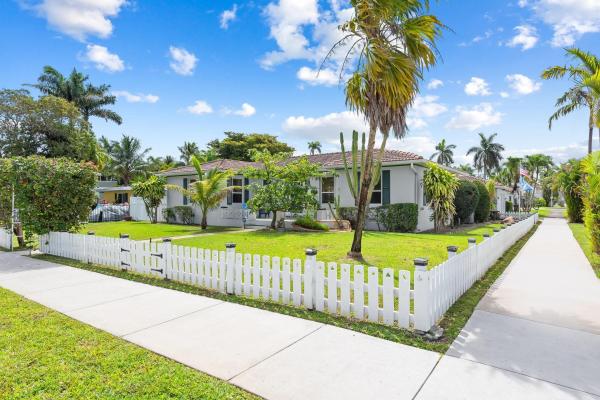 Hollywood Lakes, 1454 Tyler St, Hollywood, Florida 33020, image 1