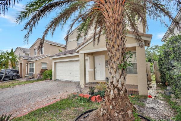 Las Brisas Del Mar At Coral Bay, 3166 Vista Del Mar, Margate, Florida 33063, image 1