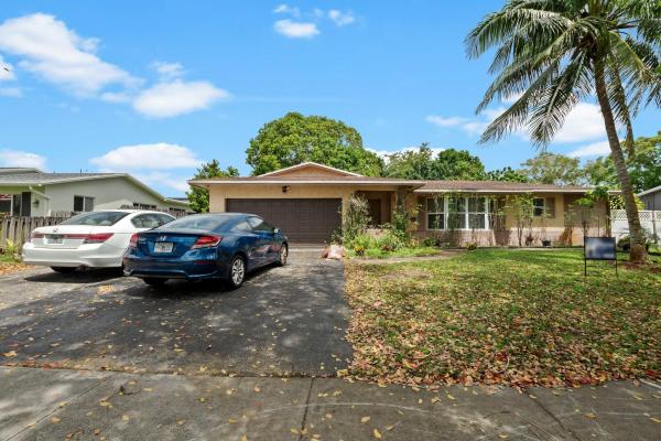 Plantation Park Lakesites, 5511 SW 8th St, Plantation, Florida 33317, image 1