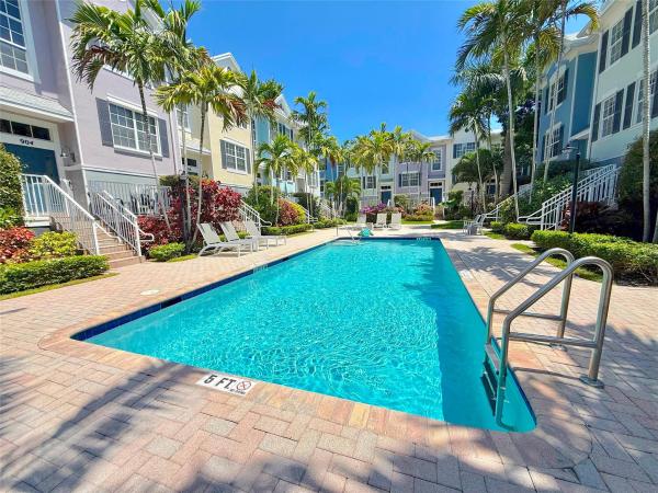 Duval Villas, 906 NE 28th St, Wilton Manors, Florida 33334, image 3