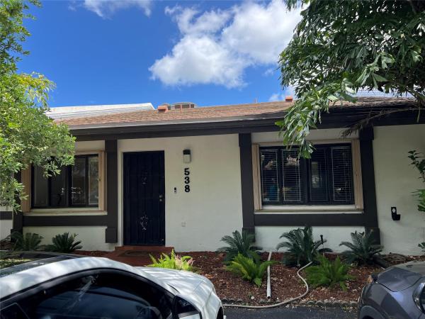 538 NE 199th Ter #2L, Unincorporated Dade County, Florida 33179, image 1