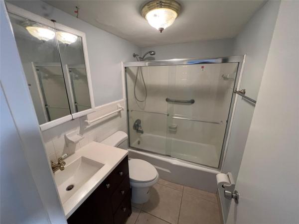 Canadian Ocean Breeze, 751 Pine Dr #101, Pompano Beach, Florida 33060, image 1