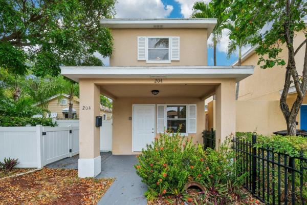 204 N D St, Palm Beach, Florida 33460, image 1