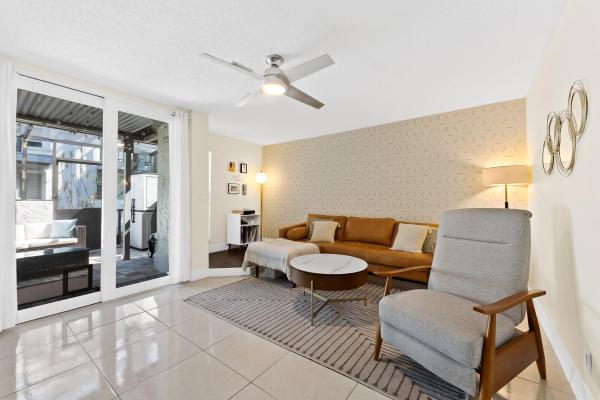 656 Kensington Pl #12b, Fort Lauderdale, Florida 33305, image 1
