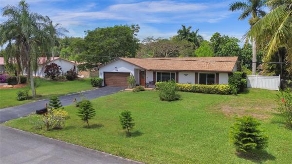 Hiatus Ranchettes, 2971 SW 108th Way, Davie, Florida 33328, image 1