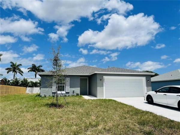 Hidden Oaks, 1961 SW Michelangelo Ave, Port St. Lucie, Florida 34953, image 1
