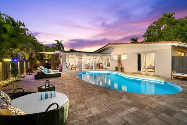 Coral Woods, 3345 NE 20th Ave, Oakland Park, Florida 33306, image 1