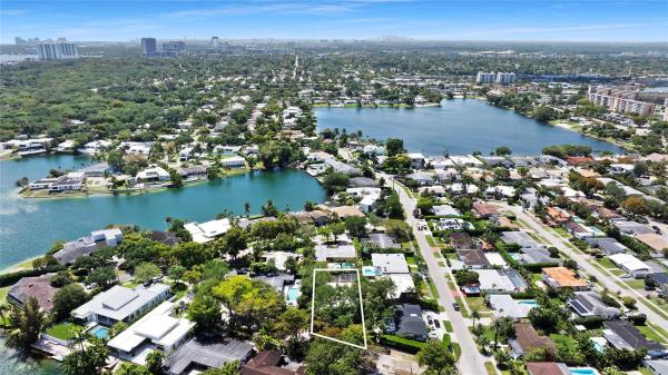 Sky Lake, 1950 NE 195th Dr, North Miami Beach, Florida 33179, image 1