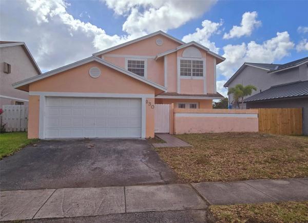 Lakeside Key, 930 SW 99th Ave, Pembroke Pines, Florida 33025, image 1