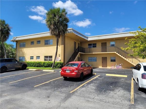 Crystal Hills, 1061 NW 45th St #8, Deerfield Beach, Florida 33064, image 1