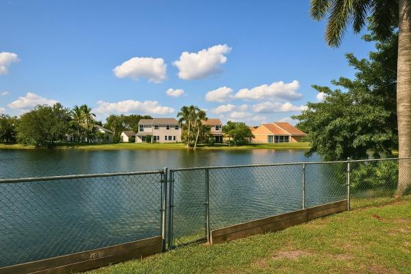 Scarborough, 10831 SW 11th Mnr, Davie, Florida 33324, image 2