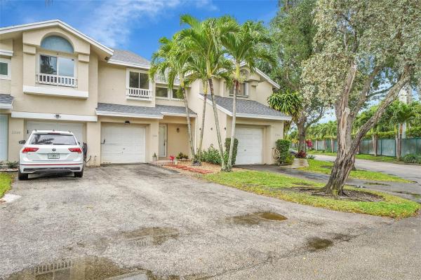 Discovery Pointe, 2198 Discovery Cir #2198, Deerfield Beach, Florida 33442, image 1