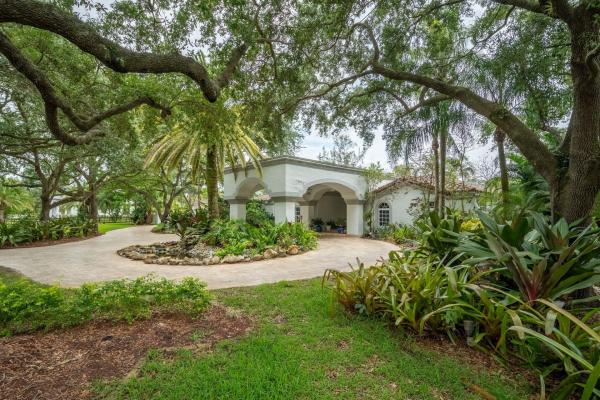 Sunshine Ranches, 14300 Lake Ln, Southwest Ranches, Florida 33330, image 1