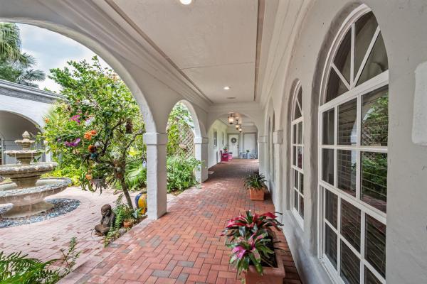 Sunshine Ranches, 14300 Lake Ln, Southwest Ranches, Florida 33330, image 1
