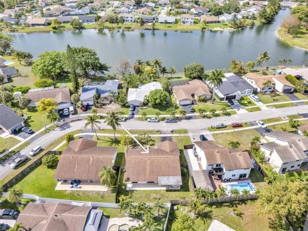 Lakeview Homes, 9448 NW 46th Ct, Sunrise, Florida 33351, image 1
