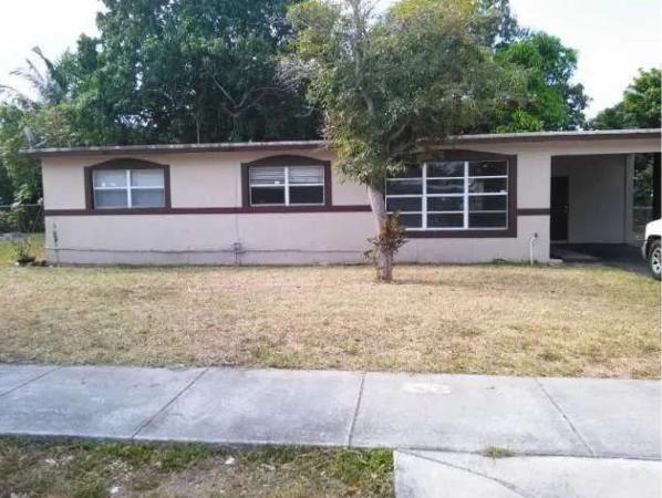 Broward Manor, 3150 NW 3rd St, Lauderhill, Florida 33311, image 1