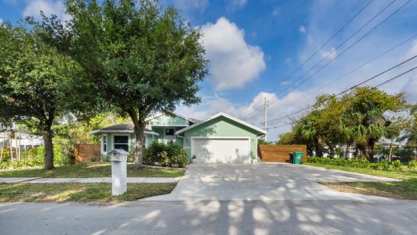Seaboard Park, 4521 SW 25th Ave, Fort Lauderdale, Florida 33312, image 1