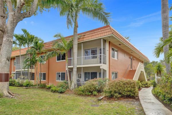 Manor Grove Village, 140 NE 19th Ct #218E, Wilton Manors, Florida 33305, image 1