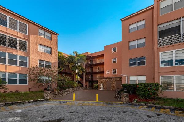 Somerset, 2861 Somerset Dr #317, Lauderdale Lakes, Florida 33311, image 1