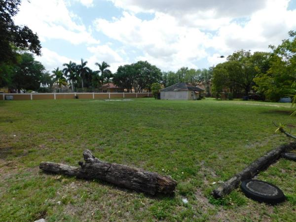 Siena, 5830 Liberty St, Hollywood, Florida 33021, image 1