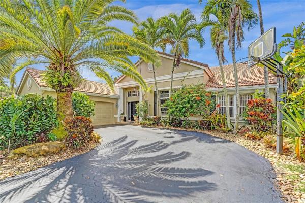 Old Orchard, 3076 Perriwinkle Cir, Davie, Florida 33328, image 1