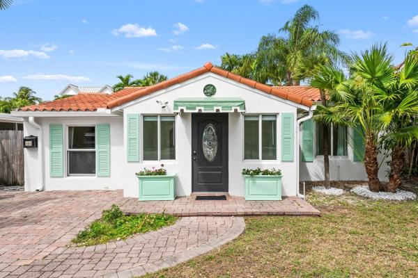 Lake Ridge, 1113 N Victoria Park Rd, Fort Lauderdale, Florida 33304, image 1