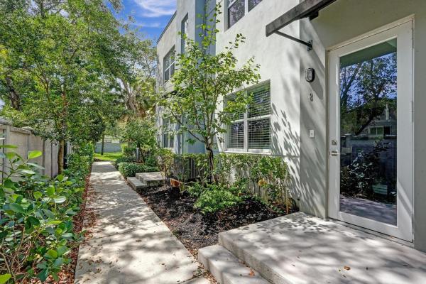 480 NE 35th Ct #2, Oakland Park, Florida 33334, image 1