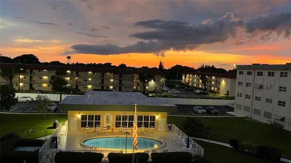 Hampton Gardens, 808 SE 7th St #305, Deerfield Beach, Florida 33441, image 1