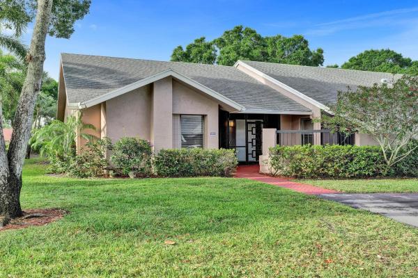 The Villas Of Waterberry, 10976 Lake Front Pl, Boca Raton, Florida 33498, image 1