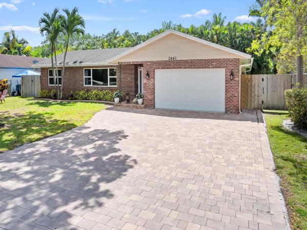 Arrowhead Country Homes, 2661 SW 87th Ter, Davie, Florida 33328, image 1