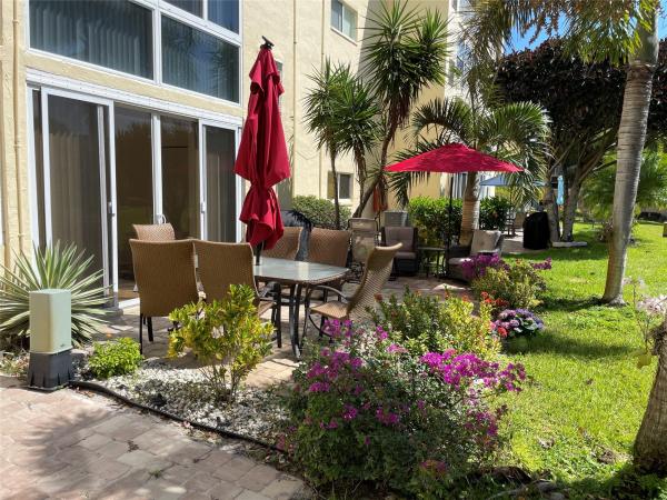 Village Royale Greenway, 2620 NE 1st Ct #114, Boynton Beach, Florida 33435, image 1