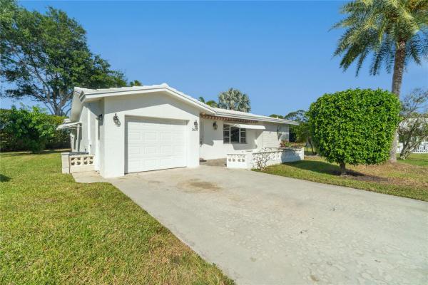 Palm Beach Leisureville, 1401 SW 17th Ave, Boynton Beach, Florida 33426, image 1