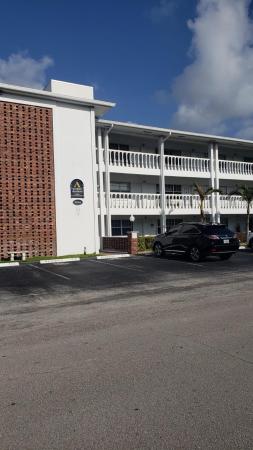 Maybury Mansions, 5201 NE 24th Ter #210, Fort Lauderdale, Florida 33308, image 1