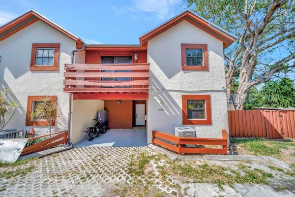 Monterey Park, 2105 N 19th Ave, Hollywood, Florida 33020, image 1