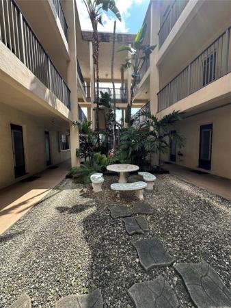 Royal Palm Gardens, 348 S Federal Hwy #2, Dania Beach, Florida 33004, image 3