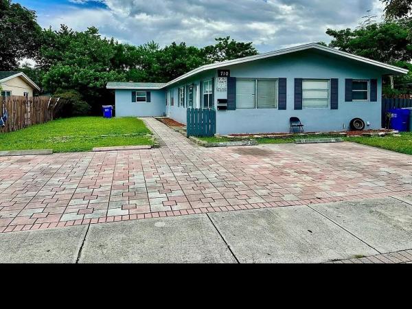 Beacon Hill Estates, 710 NE 25th St, Pompano Beach, Florida 33064, image 1