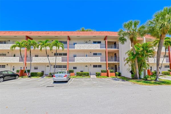 Hollybrook Golf & Tennis Club, 671 S Hollybrook Dr #209, Pembroke Pines, Florida 33025, image 1