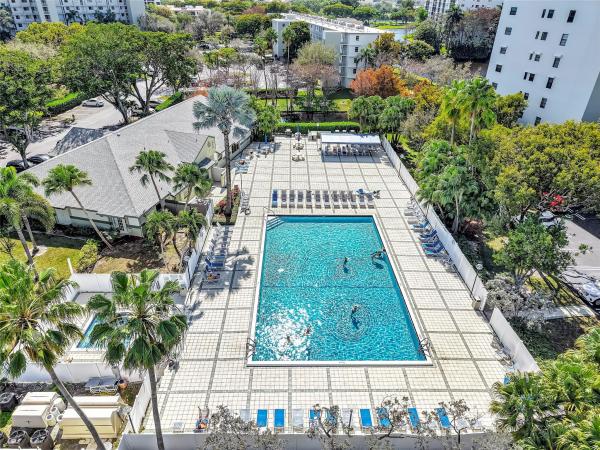 Water Chase At Cypress Bend, 2236 N Cypress Bend Dr #206, Pompano Beach, Florida 33069, image 3