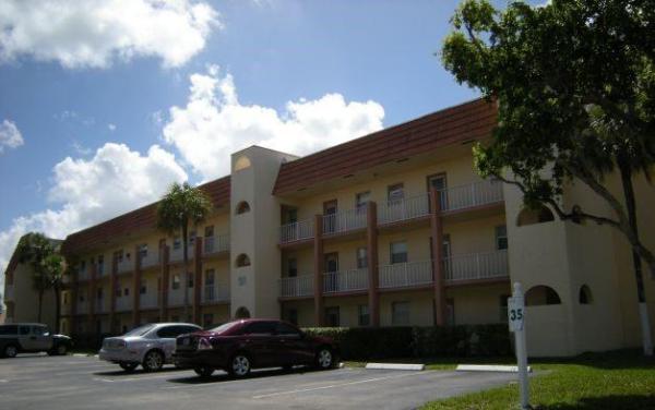Sunrise Lakes 2, 8110 Sunrise Lakes Blvd #202, Sunrise, Florida 33322, image 1