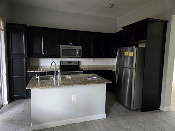 17624 SW 149th Pl, Unincorporated Dade County, Florida 33187, image 1