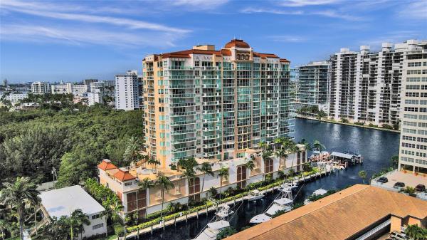 Le Club International, 2845 NE 9th St #605, Fort Lauderdale, Florida 33304, image 1