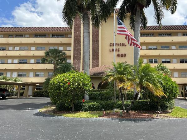 Crystal Lake 4100, 4100 Crystal Lake Dr #109, Deerfield Beach, Florida 33064, image 1